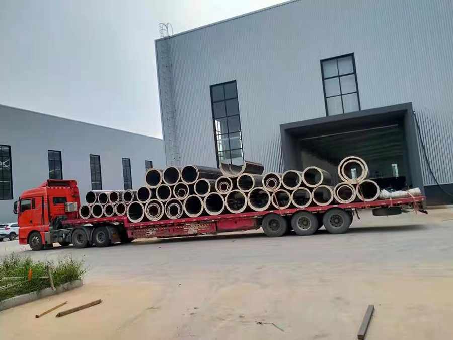 要如何使用圆柱模板的加固钢带